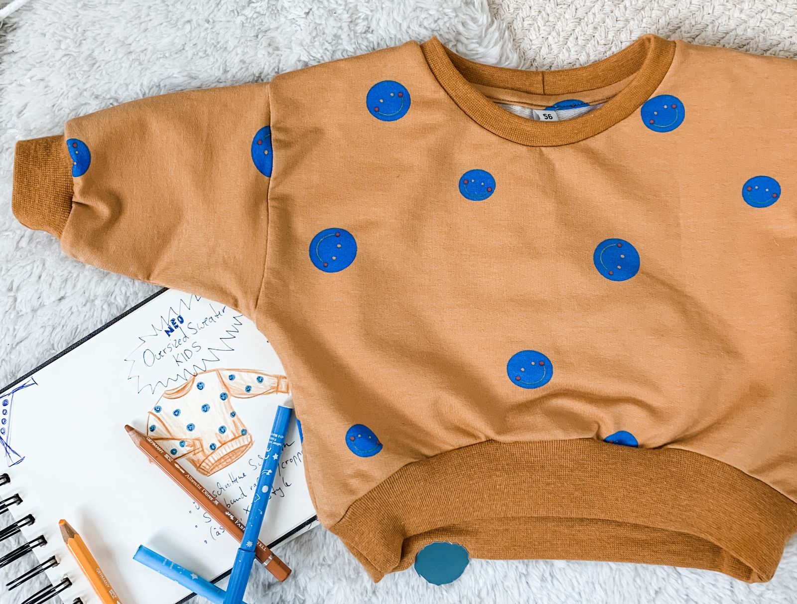FREEBOOK Oversized Sweater für Babys